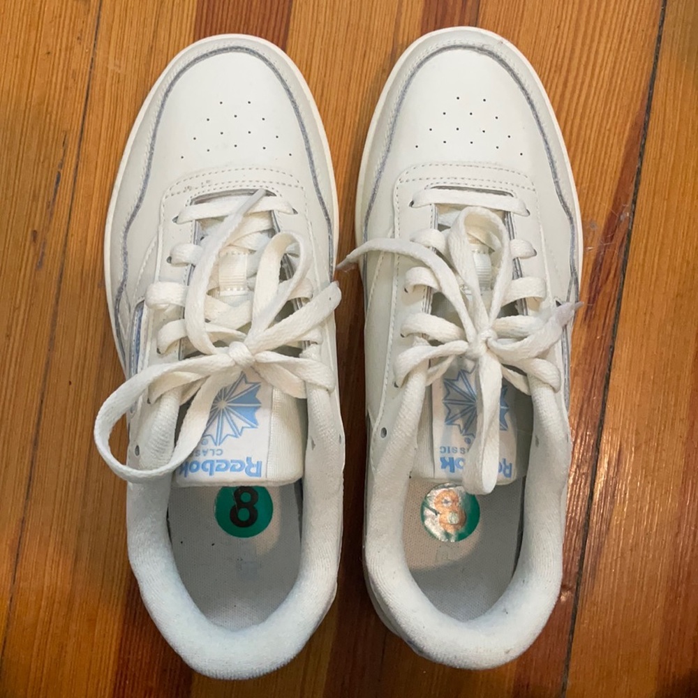 Reebok women’s sneaker size 8